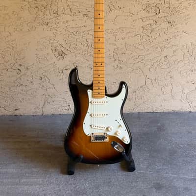 Fender American Deluxe Stratocaster 2013 3-Color Sunburst Maple Neck OHSC image 1