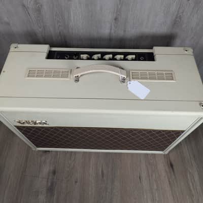 Vox AC30S1 OneTwelve 30-Watt 1x12" Guitar Combo 2018 - Present - White image 2