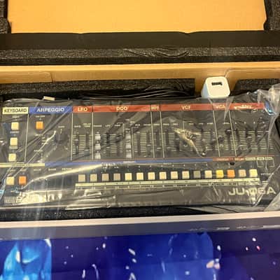 Roland JU-06A Boutique Series Synthesizers Module - Like New In Box image 2