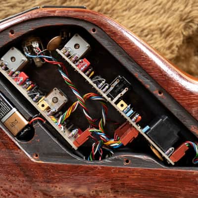Wal Mk1 Custom Bass 1981. Padouk/Mahogany image 7