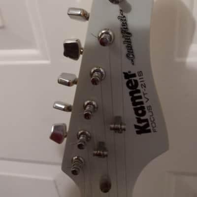 ~Cashified~ Kramer Strat-Style Pewter Rock 'n' Roller image 4