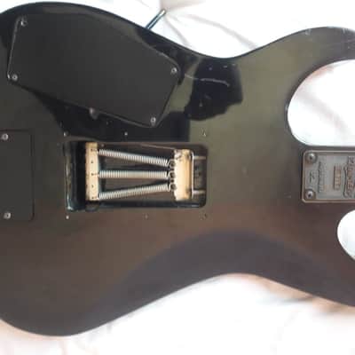 Vintage 1987 American Kramer Sustainer guitar maple neck image 2