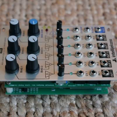 Intellijel Linix Hex Linear VCA / 5:1 VC Mixer Eurorack Synth Module 2013 - 2018 - Silver image 6