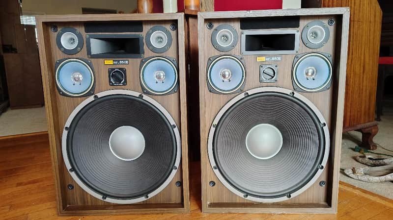 Ultra rare Sony SS850 Mk II speakers in very good condition - 1980's image 1