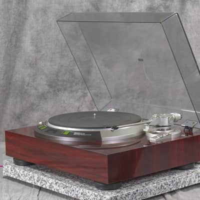 DENON DP-57L Direct Drive Turntable in Good Condition image 2