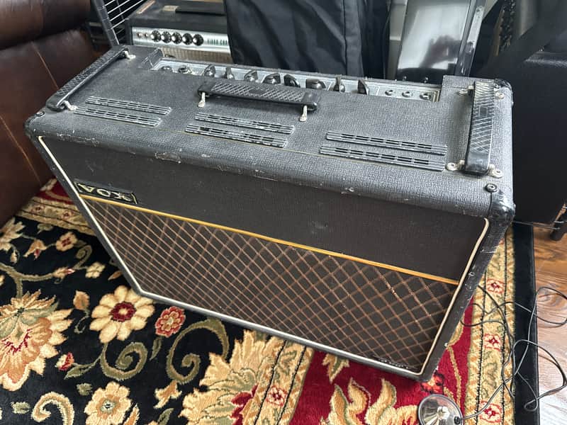 Vox AC-30/6 Twin Top Boost 30-Watt Guitar Combo Black with Black Diamond Cloth image 1