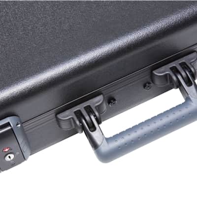 Fender Deluxe Molded Case image 4