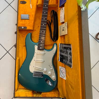 Fender ‘62 AVRI American Vintage Reissue Stratocaster 2004/2005 - Ocean Turquoise image 4