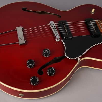 Gibson ES-135 Semi-Hollowbody Guitar - 1992 - Cherry image 19