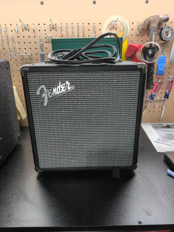 Fender Rumble 15 V3 15-Watt 1x8" Bass Combo 2015 - Present - Black image 1