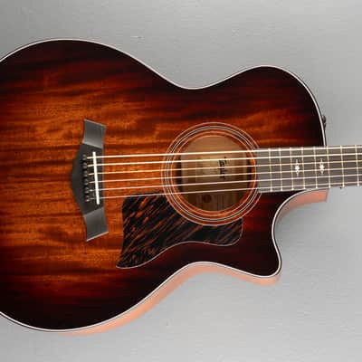 Taylor 324ce Baritone-6 LTD image 1