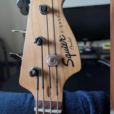 Squier Affinity Series Precision Bass 2003 - Black and white image 3