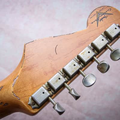 FENDER USA Custom Shop Ltd Red Hot Stratocaster Super Hvy Relic "Lake Placid Blue + Maple" (2024) image 14
