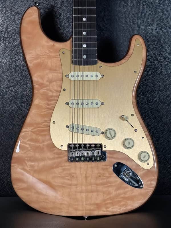 Fender Rarities Series Quilt Maple Top American Original '60s