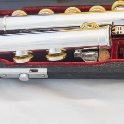 Jupiter JFL-511 Standard Silver-plated Flute *Cleaned & Serviced *Ready to play image 7