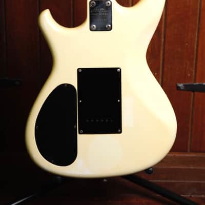 Aria Pro II RS Wildcat DX HSS Solidbody Electric Guitar 1986 Pre-Owned image 11