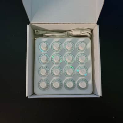 DJ TechTools MIDI Fighter Twister (White) – Excellent Condition + Original Box & Cable image 10