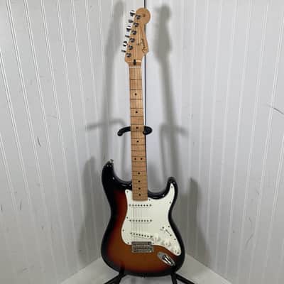 Fender Player Stratocaster Electric Guitar - Sunburst image 2
