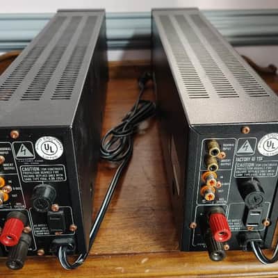 Pair of Marantz MA500 monoblock amplifiers in excellent condition - 1980's image 5