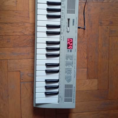 YAMAHA CBX-K1XG 37 MINI MIDI SOUND KEYBOARD MU50 Sound Module Built in Speaker image 4