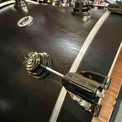 ~WOW!~ DW Collector's Series Pure Walnut 5-Piece 10/12/14/16/22 Drum Kit Set in Ebony Satin Oil with Black Nickel Hardware image 11