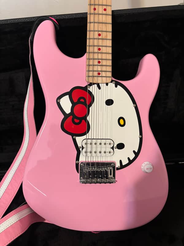 Squier Hello Kitty Stratocaster 2024 - Present - Pink image 1