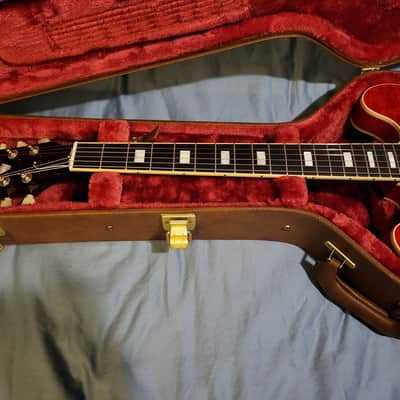 Gibson ES-335 Figured 2023 - Cherry image 3