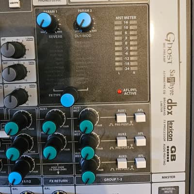 Soundcraft Signature 12 MTK 12-Channel Multi-Track Analog USB Mixer with Effects 2010s - Grey/Black image 2