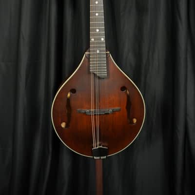 Eastman MD305 Solid Spruce/Maple A-Style Mandolin Antique Varnish image 3