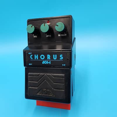 Rare Vintage 80s Aria ACH-1 Stereo Analog Chorus BBD Guitar Effect Pedal Japan Bass image 4