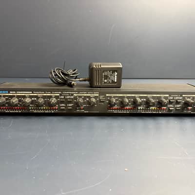 Alesis 3630 Dual-Channel Compressor / Limiter with Gate | Reverb