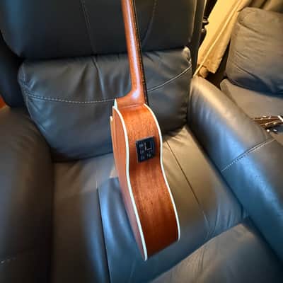 Kala UBASS-SCOUT-Fl Scout Mahogany U-Bass with Electronics 2010s - Satin Mahogany image 3