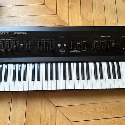 Crumar Performer