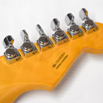 Fender American Ultra Stratocaster Left Handed (DEMO) - Ultraburst image 8