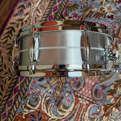 Gretsch G4160SA USA Custom Solid Aluminum 5x14" 8-Lug Snare Drum image 3