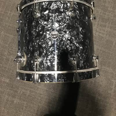 DW Performance Series 20 inch Kick Drum Gray image 2