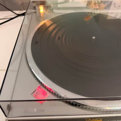 Vintage Technics Quartz Direct Drive Automatic Turntable SL-QD35 *NEW STYLUS & DUST COVER* image 4