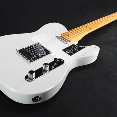 Fender American Ultra II Telecaster Maple Fingerboard Avalanche 028 image 3
