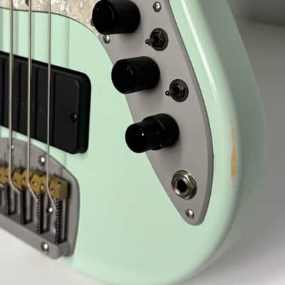 Woodcraft Ampmaster 5 String Medium scale 32" Electric Bass Guitar Relic image 3