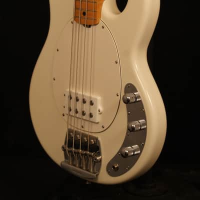 CLEAN Ernie Ball Music Man Stingray Classic GuitarCenter Special Edition  electric bass guitar CLEAN image 4