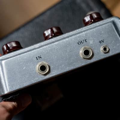 Klon Centaur Professional Overdrive (Non-Horsie) 1994 - 2008 - Silver image 3