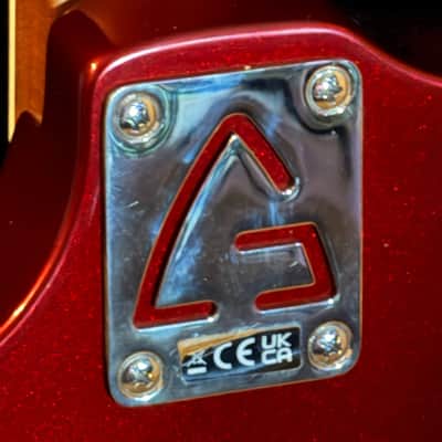 Guild Surfliner Deluxe Offset Electric Guitar – Metallic Red – Roasted Maple Neck – HSS – Vibrato image 10