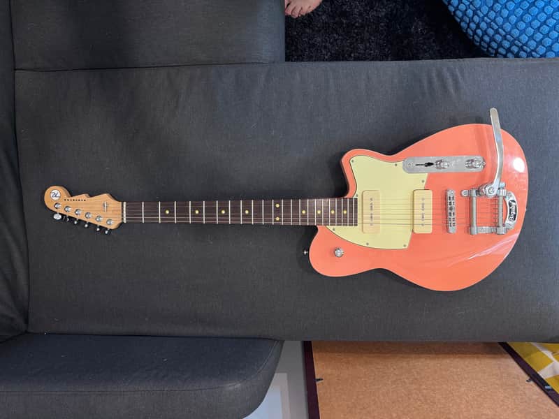 Reverend Charger 290 Bigsby image 1