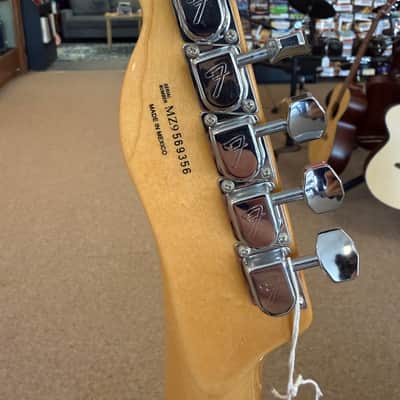 Fender Classic Series '72 Telecaster Thinline 2000 - 2018 - 3-Color Sunburst image 7