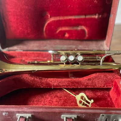 King Cleveland Superior Cornet 1950's Lacquered Brass image 3