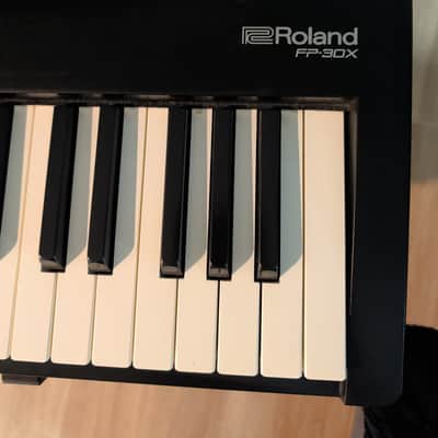 Roland FP-30X 88-Key Digital Portable Piano 2020 - Present - Black image 2