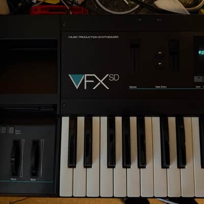 Ensoniq VFX-SD Synthesizer Keyboard