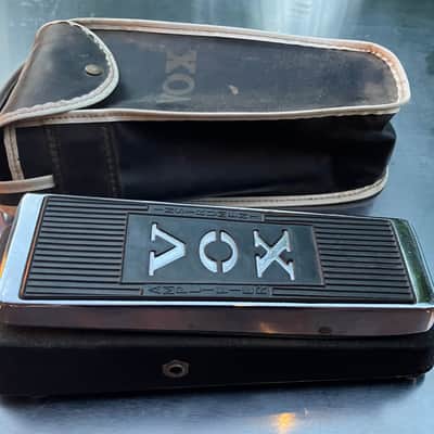Vox v846 Wah-Wah Late 60s - early 70s - black and chrome image 3