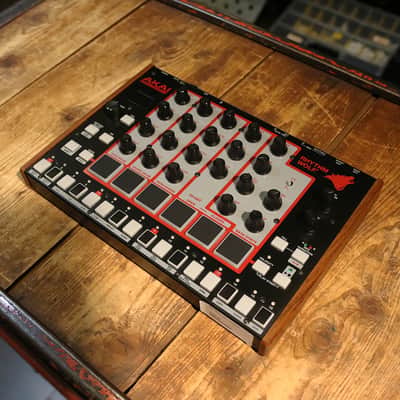 Akai Rhythm Wolf Analog Drum Machine and Bass Synthesizer 2014 - Present - Black Bild 2