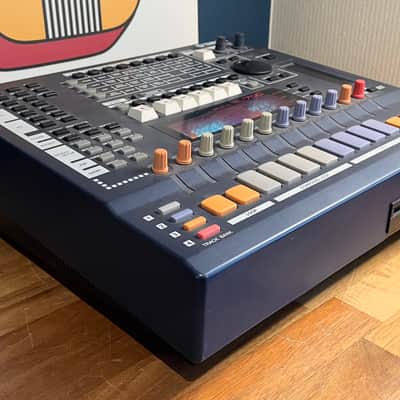 Yamaha SU700 36MB RAM Sampler Sequencer Groovebox image 2